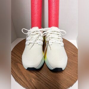 Adidas Ultradream Bold DreamStrike Pastel Rainbow Running Shoes Sneakers 8.5